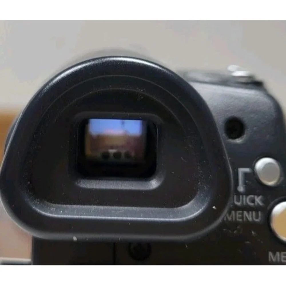 Samsung Camcorder SC-D363 Mini DV Silver 30x Optical Zoom Digital 1200X Working